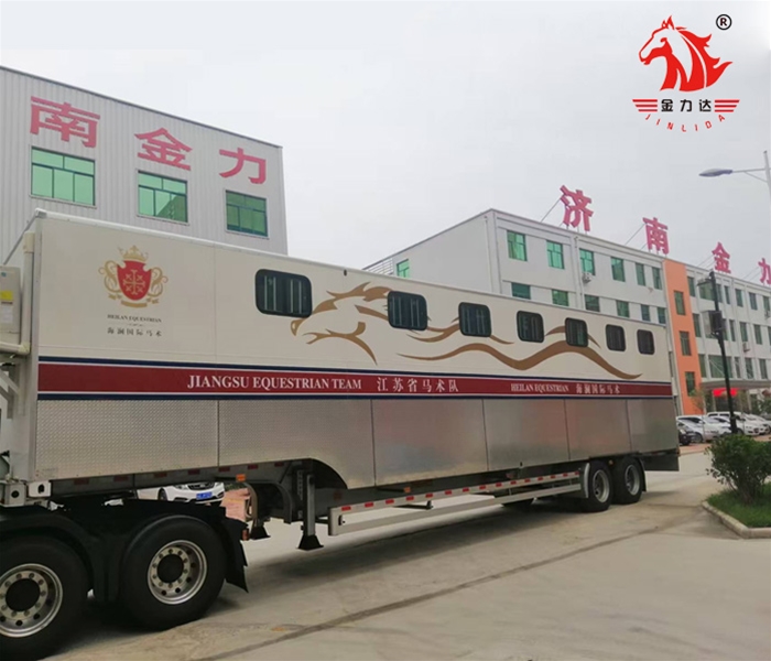 箱貨掛車